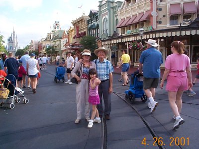 ./2001/Disney/thumbDCP00796.JPG"