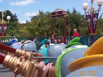 ./2001/Disney/thumbDCP00803.JPG"