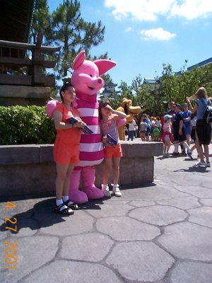 ./2001/Disney/thumbVDCP00821.JPG"