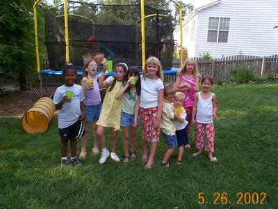 ./2002/DonnasParty/thumbDCP01424.JPG"