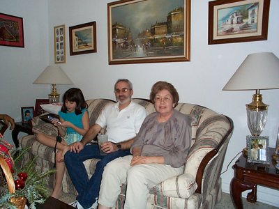 ./2003/Christmas/thumbDCP03294.JPG"