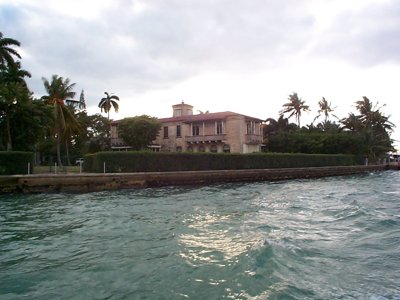 ./2003/Christmas/thumbDCP03314.JPG"