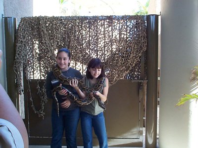 ./2003/Christmas/thumbDCP03357.JPG"