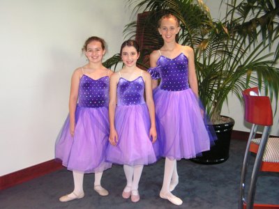 ./2004/Danceurs/thumbPICT0048.JPG"