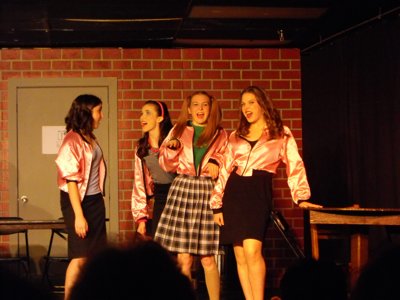 ./2009/Grease/thumbDSCF1340.JPG"