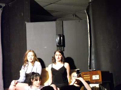 ./2009/Grease/thumbDSCF1406.JPG"