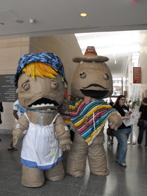 ./2011/Animazement/thumbVDSCF0993.JPG"