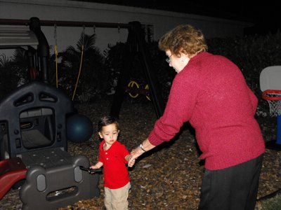 ./2011/Christmas/thumbDSCF2411.JPG"