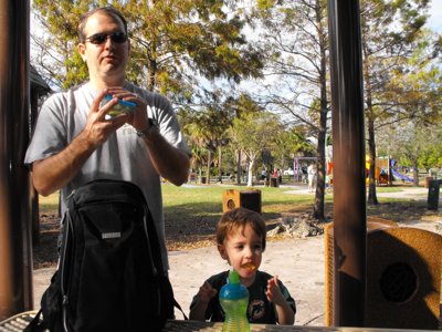 ./2011/Christmas/thumbDSCF2524.JPG"