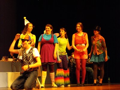 ./2011/Godspell/thumbDSCF0221.JPG"