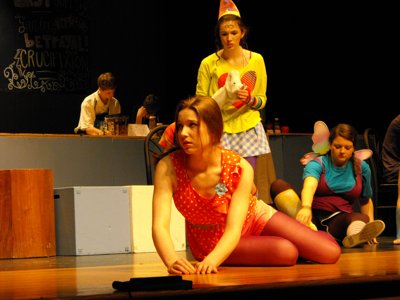 ./2011/Godspell/thumbDSCF0223.JPG"