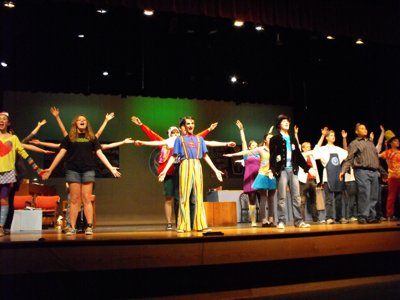 ./2011/Godspell/thumbDSCF9697.JPG"