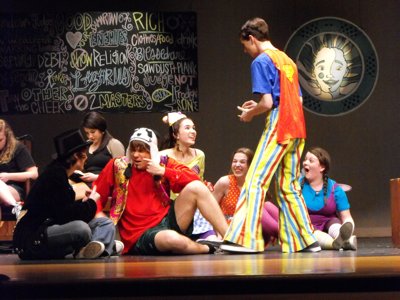 ./2011/Godspell/thumbDSCF9704.JPG"