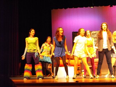 ./2011/Godspell/thumbDSCF9846.JPG"