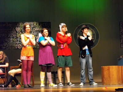 ./2011/Godspell/thumbDSCF9900.JPG"