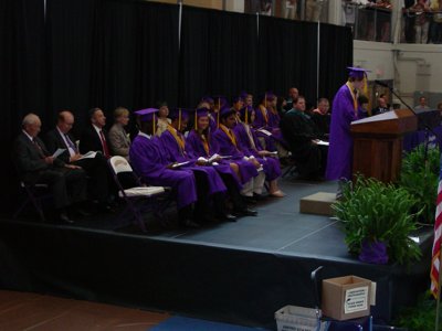 ./2011/Graduation/thumbDSCN8027.JPG"