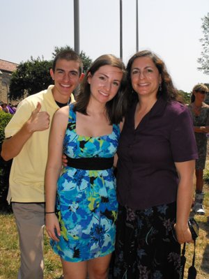 ./2011/Graduation/thumbVDSCF1279.JPG"