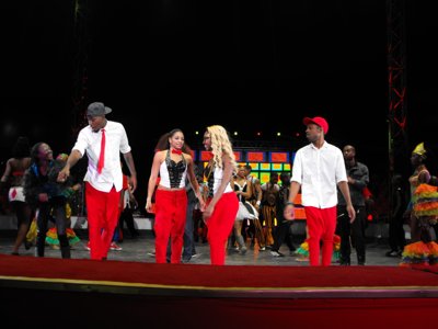 ./2012/Circus/thumbDSCF3183.JPG"