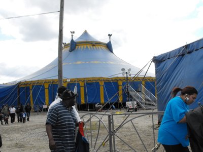 ./2012/Circus/thumbDSCF3192.JPG"